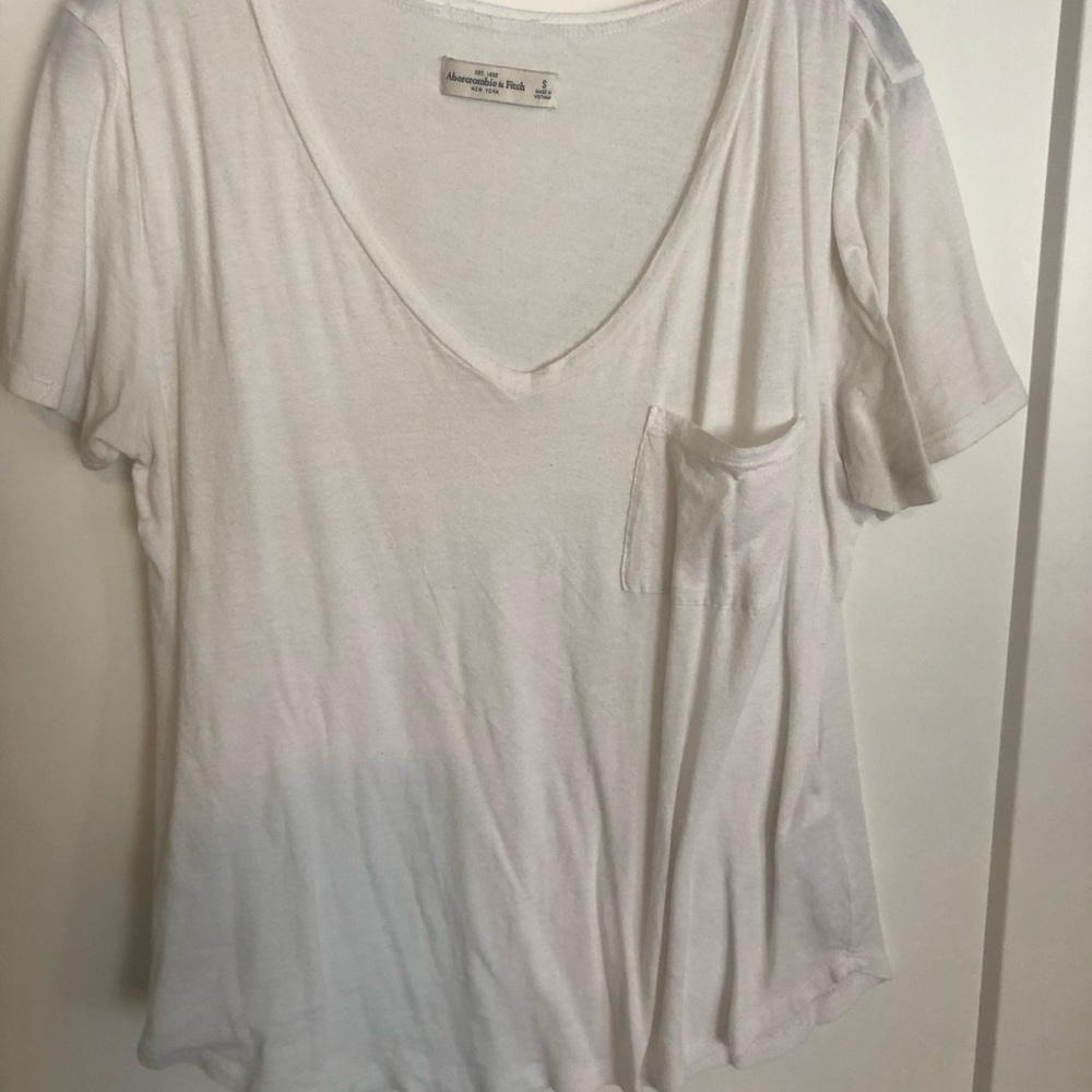 A & F tee